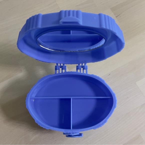 Y2K Blue Jewelry Cosmetics Box with Mirror - Picture 4 of 11